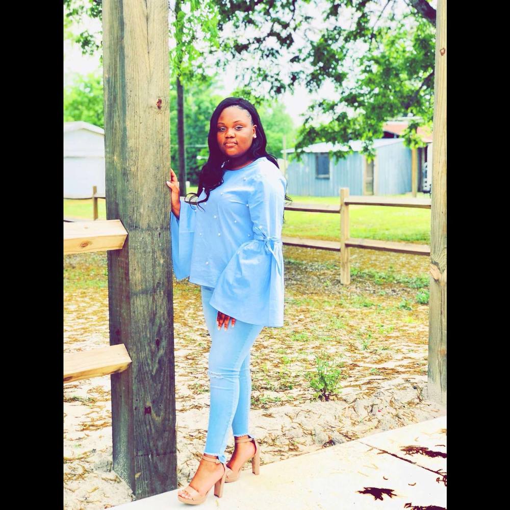 Meet your Posher, Shakerria